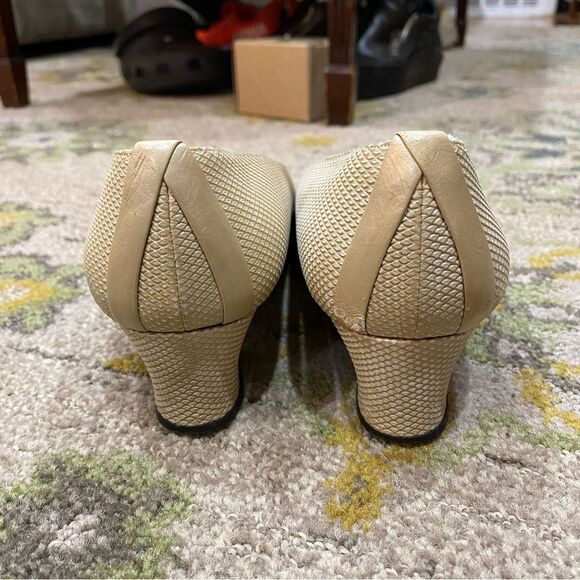 Vintage Stuart Weitzman snake heel pumps size 7 - Picture 5 of 9